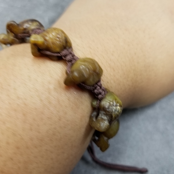 Turtle bracelet carved stone agate bracelet - Picture 5 of 14
